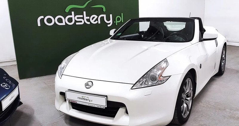 Nissan 370 Z cena 84900 przebieg: 73300, rok produkcji 2010 z Drezdenko małe 781